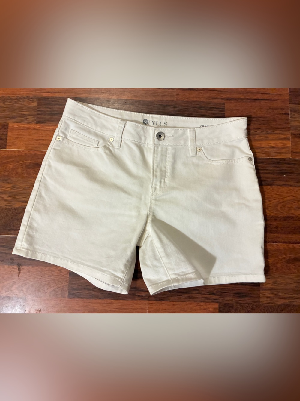 STYLUS Cream White Denim Shorts